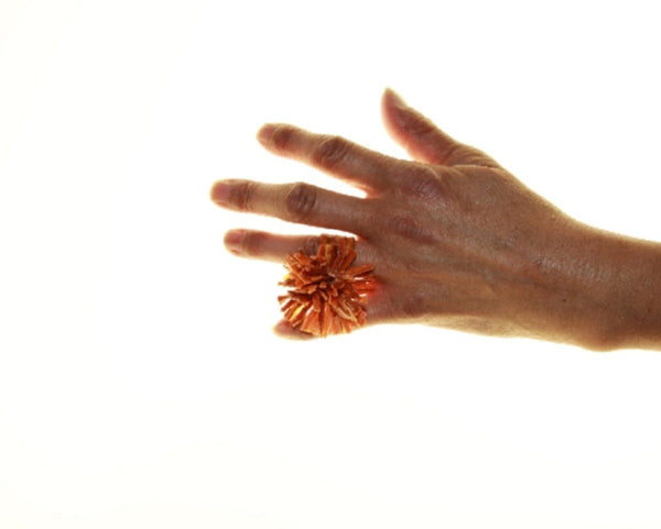 Bague KAÏRA Pompon toute Carotte Orange Stabilité