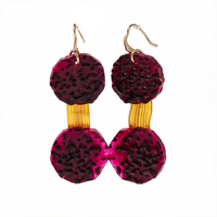 Boucle d'oreille YUKI Rondelles du Fruits du dragon et son bâtonnet en Feuille de maïs Stabilisés — 1