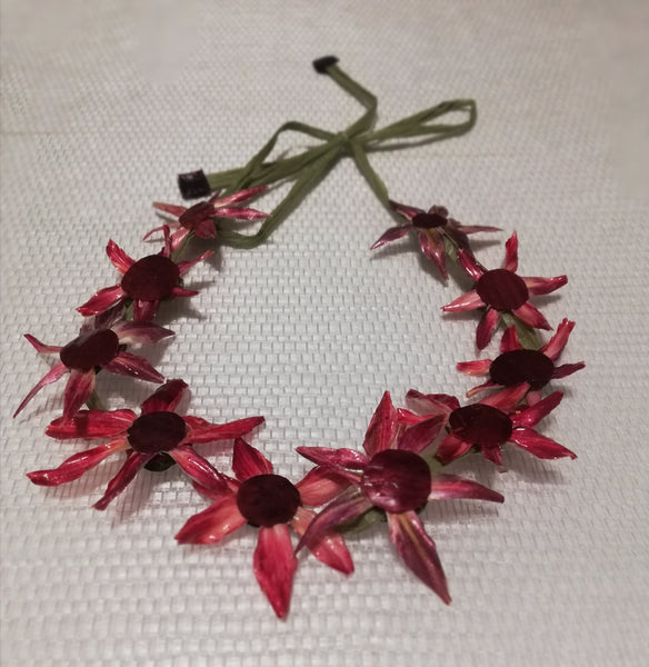 Couronne de Fleur recto/verso de Feuille Artichaut, son oignon rouge Stabilisé sur Raphia