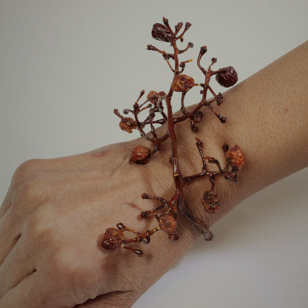 Bracelet ENVOLÉE de raisin vieilli et ses perles de carottes Stabilisés